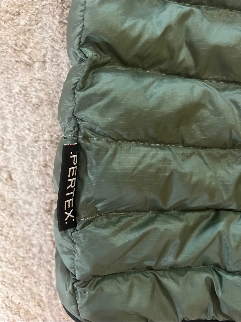 The North Face Terra Men's Olive Green Quilted Down Zip Up Puffy Vest Medium